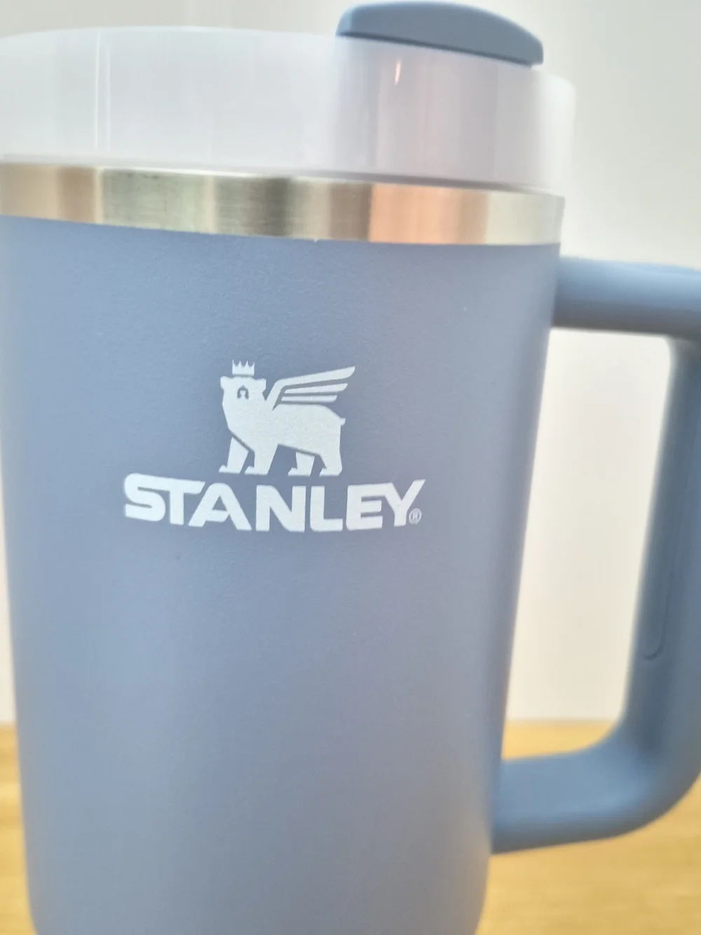 Stanley Quencher 40 oz Tumbler Chambray Blue Discontinued Color NWT - Picture 2 of 6